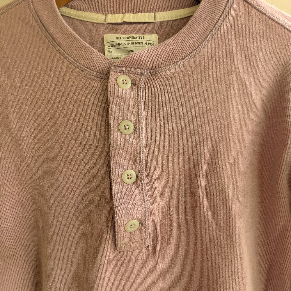 Women S REI Co-Op Farlands Henley Purple Long Slv Top Shirt Organic Cotton Hemp - Picture 5 of 6